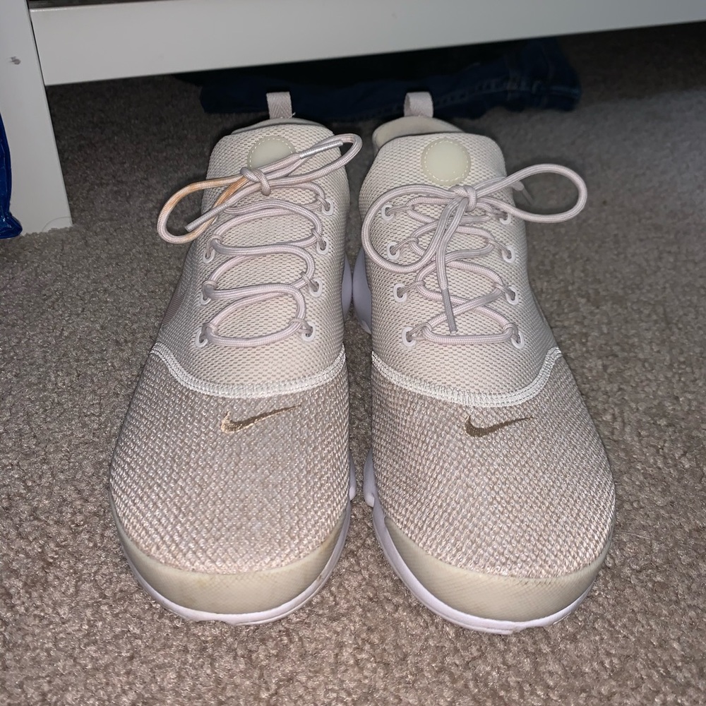 SOLD//Nike Tan Prestos